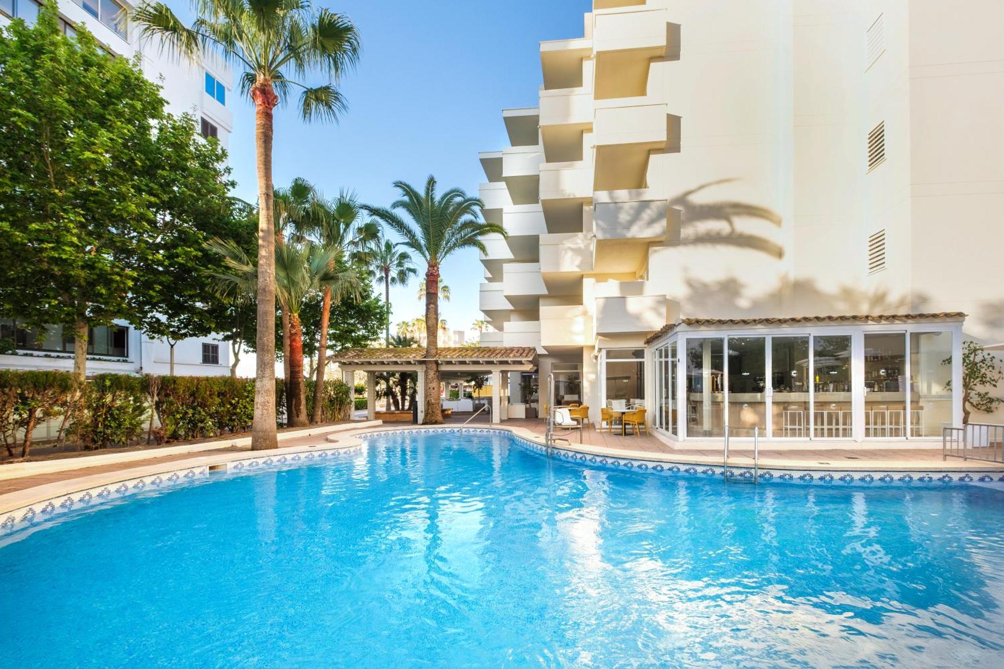 Cabot Cap De Mar Hotel 4*